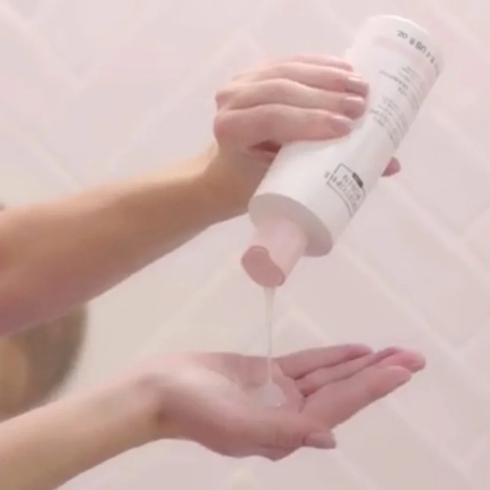 🌸 DELICATE VOLUMIZING SHAMPOO WITH ROSE EXTRACTS 250ML